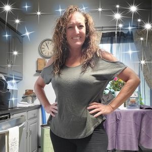 Meet your Posher, Debbie